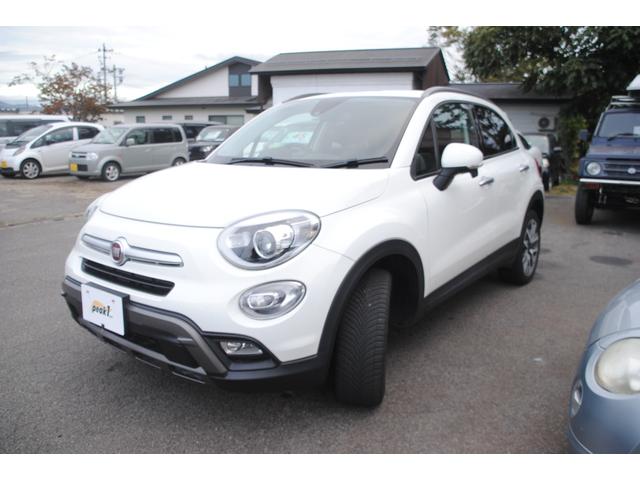 ５００Ｘ クロス　プラス　４ＷＤ　１４００ターボ　レーダクルーズ　本革シート　シートヒーター　ブラインドスポットモニター　アイドリングストップ　バックカメラ　コーナーセンサー　車検整備２年付き　プッシュスタート　禁煙車（5枚目）