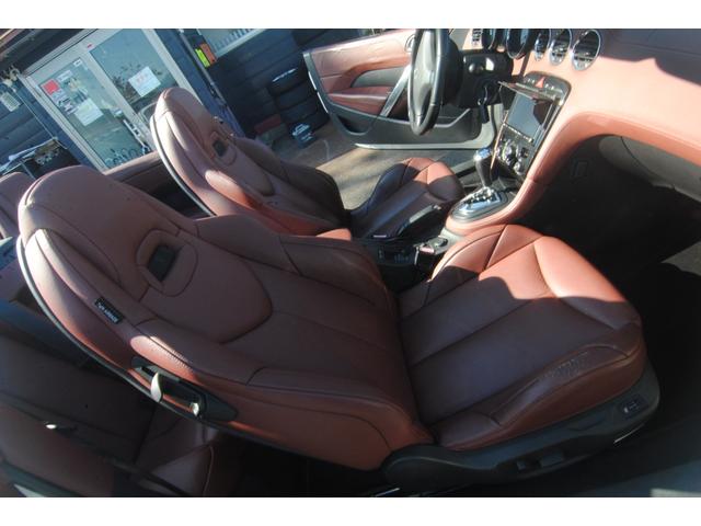 ３０８ ＣＣ　グリフ　後期　１．６Ｌターボ　デイライト　バリオルーフオープンカー　本革シート　左ハンドル　禁煙車　ＥＴＣ　車検整備２年付き　ネックヒーター　シートヒーター（19枚目）