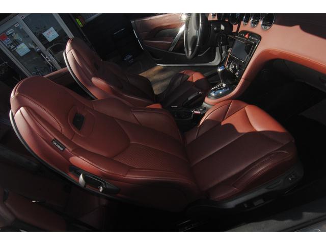 ３０８ ＣＣ　グリフ　後期　１．６Ｌターボ　デイライト　バリオルーフオープンカー　本革シート　左ハンドル　禁煙車　ＥＴＣ　車検整備２年付き　ネックヒーター　シートヒーター（20枚目）