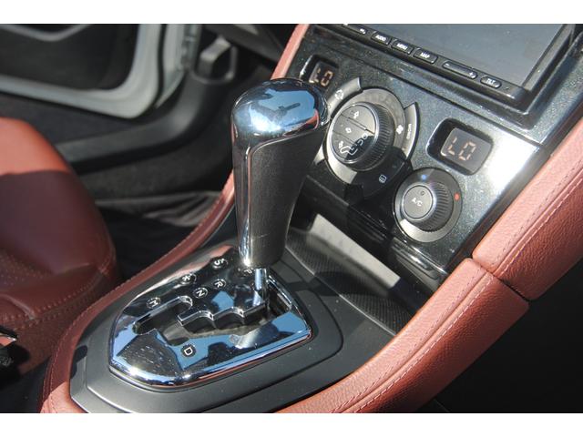 ３０８ ＣＣ　グリフ　後期　１．６Ｌターボ　デイライト　バリオルーフオープンカー　本革シート　左ハンドル　禁煙車　ＥＴＣ　車検整備２年付き　ネックヒーター　シートヒーター（25枚目）