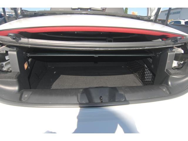 ３０８ ＣＣ　グリフ　後期　１．６Ｌターボ　デイライト　バリオルーフオープンカー　本革シート　左ハンドル　禁煙車　ＥＴＣ　車検整備２年付き　ネックヒーター　シートヒーター（29枚目）