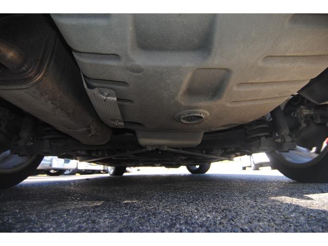 ３０８ ＣＣ　グリフ　後期　１．６Ｌターボ　デイライト　バリオルーフオープンカー　本革シート　左ハンドル　禁煙車　ＥＴＣ　車検整備２年付き　ネックヒーター　シートヒーター（60枚目）