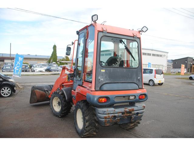 日本 ベースグレード　４ＷＤ　クボタＲ４３０Ｚ　ホイールローダー（6枚目）