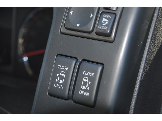 セレナ チェアキャブリフタータイプ 4WD 両側パワースライドドア 電動バックドア ETC 後席フリップダウンモニター 禁煙車 福祉車両 5ナンバーサイズ 3年間走行無制限保証 車検整備2年付き Bカメラ(13枚目)