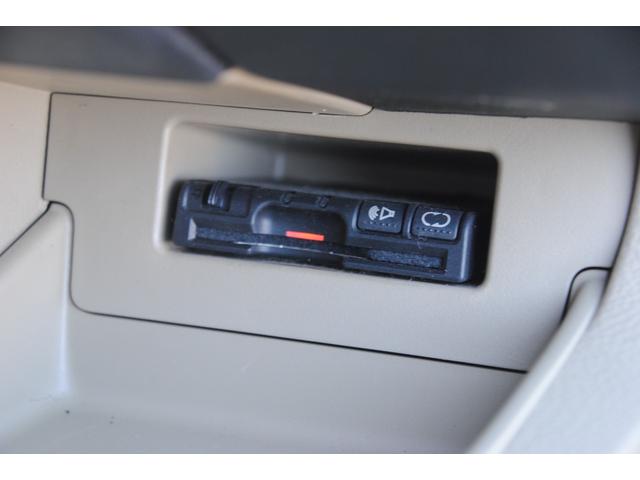 セレナ チェアキャブリフタータイプ 4WD 両側パワースライドドア 電動バックドア ETC 後席フリップダウンモニター 禁煙車 福祉車両 5ナンバーサイズ 3年間走行無制限保証 車検整備2年付き Bカメラ(36枚目)