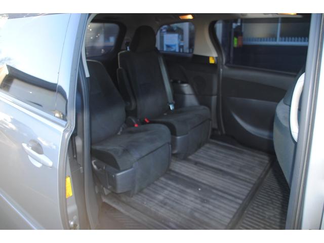 エスティマ アエラス 4WD 両側パワースライドドア 7人乗り Bカメラ 車検整備2年付き 3年間走行無制限保証 ETC オートライト(24枚目)