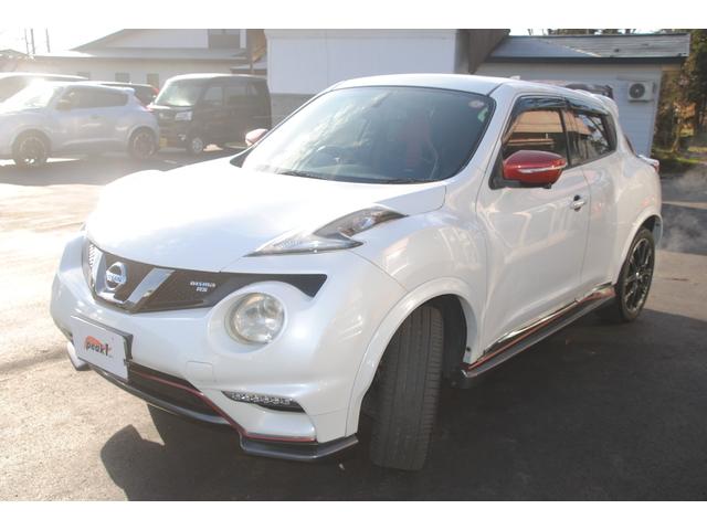 ジューク ニスモ　ＲＳ　４ＷＤ　８速ＣＶＴ　ＭＲ１６ＤＤＴニスモＲＳ専用チューン　ＲＳ専用大径ブレーキローター　キャリパーＲＳレッド　ＲＳエキゾースト　　３年間走行無制限保証　ＥＴＣ　全方位モニター　オートライト　寒冷地仕様（6枚目）