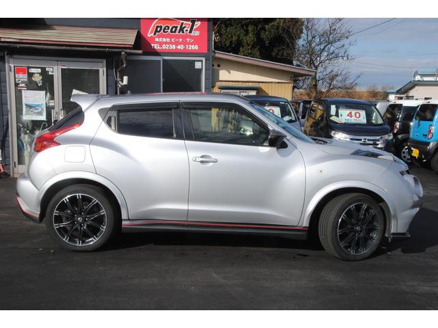 ジューク ニスモ　ターボ　４ＷＤ　７速ＣＶＴ　ＭＲ１６ＤＤＴ　３年間走行無制限保証　ＥＴＣ　Ｂカメラ　オートライト　寒冷地仕様（9枚目）