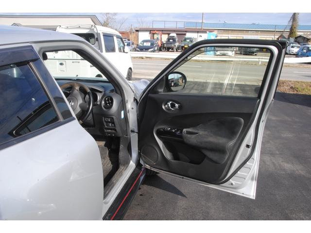 ジューク ニスモ　ターボ　４ＷＤ　７速ＣＶＴ　ＭＲ１６ＤＤＴ　３年間走行無制限保証　ＥＴＣ　Ｂカメラ　オートライト　寒冷地仕様（14枚目）