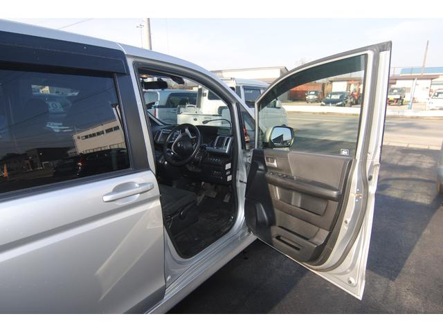 ステップワゴンスパーダ パワーエディション 4WD 両側パワスラ ETC Bカメラ 3年間走行無制限保証(10枚目)