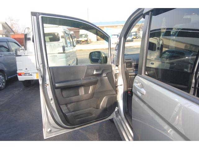 ステップワゴンスパーダ パワーエディション 4WD 両側パワスラ ETC Bカメラ 3年間走行無制限保証(20枚目)