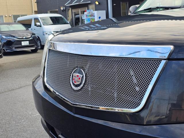 キャデラックエスカレード 新車並行 AWD 車検令和9年6月4日 ギブソンマフラー 社外AW NEWタイヤ VIPERセキュリティー(13枚目)