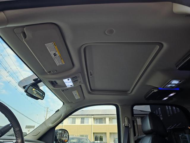 キャデラックエスカレード 新車並行 AWD 車検令和9年6月4日 ギブソンマフラー 社外AW NEWタイヤ VIPERセキュリティー(18枚目)