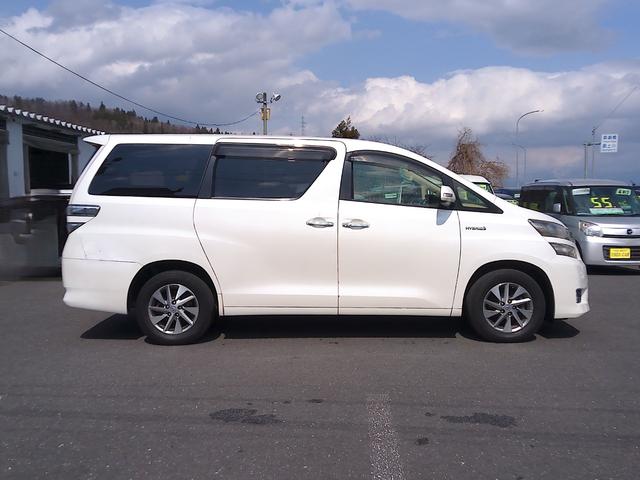 ヴェルファイアハイブリッド Ｘ　４ＷＤ　ナビ　ＴＶ　Ｂｌｕｅｔｏｏｔｈ　ＥＴＣ　ＨＩＤヘッドライト　オットマン　クルーズコントロール　両側スライド片側パワースライドドア　ダブルエアコン（6枚目）