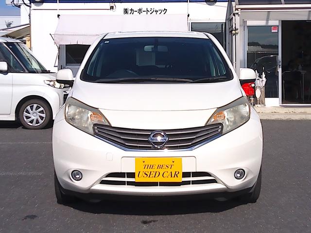 ノート Ｘ　ＦＯＵＲ　切り替え４ＷＤ　ナビ　ＴＶ　Ｂｌｕｅｔｏｏｔｈ　バックカメラ　ＥＴＣ　ＡＢＳ　運転席・助手席エアバック　フォグランプ　スマートキー（3枚目）