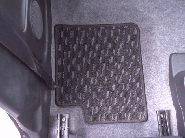 アルト Ｌ　４ＷＤ　ＣＤ　前席シートヒーター　横滑り防止　ＡＢＳ　キーレス（20枚目）