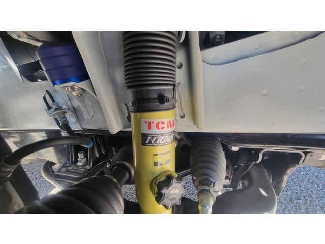 ハイエースバン ロングＤＸ　ＧＬパッケージ　８型　リヤエアコン　リヤヒーター　ナビ　バックカメラ　ＥＴＣ　ドラレコ前後　１６インチアルミタイヤ　１インチローダウン　ＴＣＭショートストロークダンパー　デフ上げスペーサー　Ｓ－ＧＬセカンドシート（27枚目）