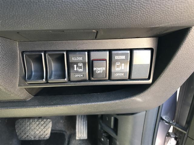 20S 4WD 後席モニタ 両側電動スライドドア ナビ AW 8名乗り AC AT スマートキー 修復歴無(4枚目)