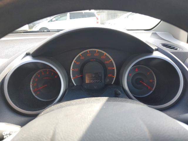 キーレスエントリー 電動格納ミラー CVT CD MD ミュージックプレイヤー接続可 エアコン パワーステアリング パワーウィンドウ(31枚目)
