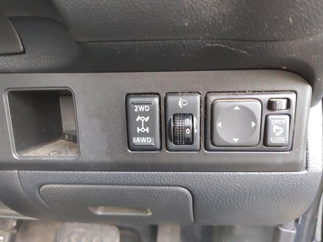 15X FOUR SV+プラズマ 4WD アルミホイール スマートキー 電動格納ミラー AT 盗難防止システム 衝突安全ボディ ABS CD ミュージックプレイヤー接続可 エアコン(11枚目)