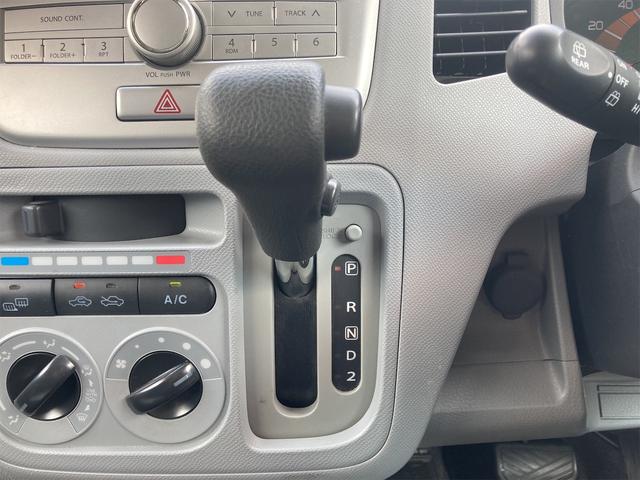 FX 4WD キーレスエントリー 電動格納ミラー シートヒーター ベンチシート AT 盗難防止システム CD 衝突安全ボディ エアコン ドアバイザー 運転席エアバッグ 助手席エアバッグ(10枚目)