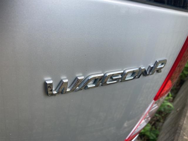 FX 4WD キーレスエントリー 電動格納ミラー シートヒーター ベンチシート AT 盗難防止システム CD 衝突安全ボディ エアコン ドアバイザー 運転席エアバッグ 助手席エアバッグ(23枚目)