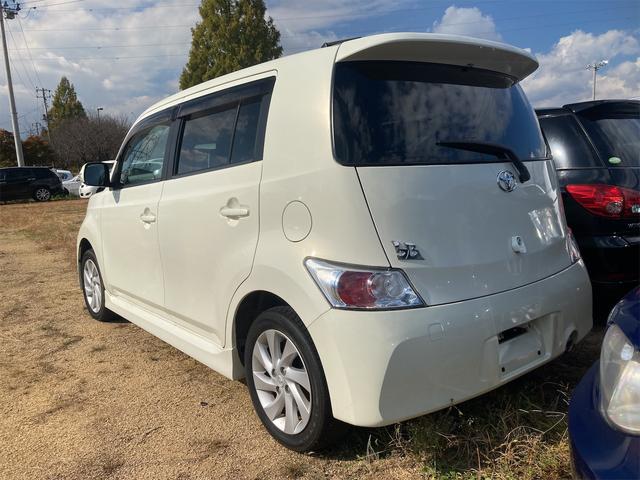 Ｚ　エアロパッケージ　４ＷＤ　ＥＴＣ　ナビ　アルミホイール　キーレスエントリー　電動格納ミラー　フルフラット　ＡＴ　衝突安全ボディ　ベンチシート　ＡＢＳ　エアコン　パワーステアリング(24枚目)