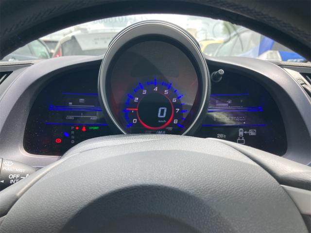 ＣＲ－Ｚ α　ＥＴＣ　ナビ　オートクルーズコントロール　ＣＶＴ　ＨＩＤ　スマートキー　電動格納ミラー　アルミホイール　盗難防止システム　衝突安全ボディ　ＡＢＳ　ＥＳＣ　エアコン　パワーステアリング　パワーウィンドウ（8枚目）