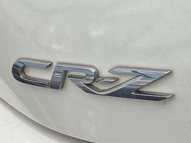 ＣＲ－Ｚ α　ＥＴＣ　ナビ　オートクルーズコントロール　ＭＴ　オートライト　ＨＩＤ　スマートキー　電動格納ミラー　盗難防止システム　衝突安全ボディ　ＡＢＳ　ＥＳＣ　エアコン　パワーステアリング　パワーウィンドウ（4枚目）