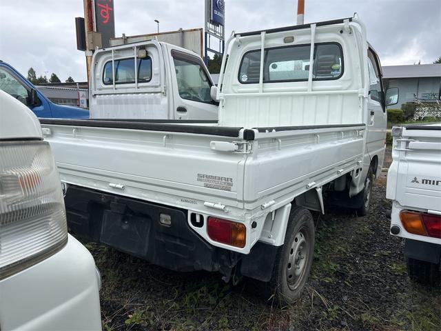 サンバートラック ＴＢ　４ＷＤ　ＭＴ　エアコン　運転席エアバッグ（3枚目）