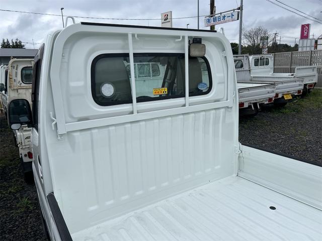 クリッパートラック ＤＸ　４ＷＤ　ＭＴ　ドライブレコーダー　エアコン　パワーステアリング　運転席エアバッグ（4枚目）