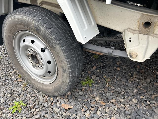 クリッパートラック ＤＸ　４ＷＤ　ＭＴ　ドライブレコーダー　エアコン　パワーステアリング　運転席エアバッグ（7枚目）