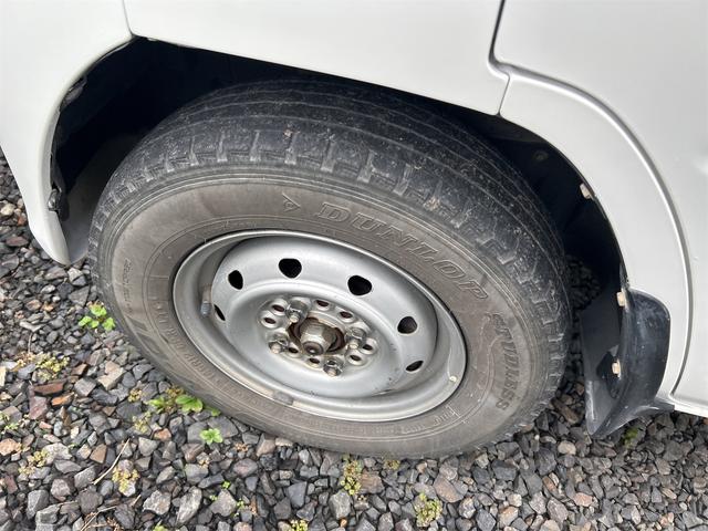 クリッパートラック ＤＸ　４ＷＤ　ＭＴ　ドライブレコーダー　エアコン　パワーステアリング　運転席エアバッグ（8枚目）