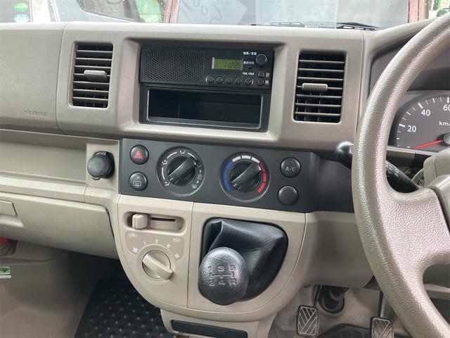 エブリイ ＰＡ　４ＷＤ　ＭＴ　両側スライドドア　エアコン　パワーステアリング　運転席エアバッグ　助手席エアバッグ（11枚目）