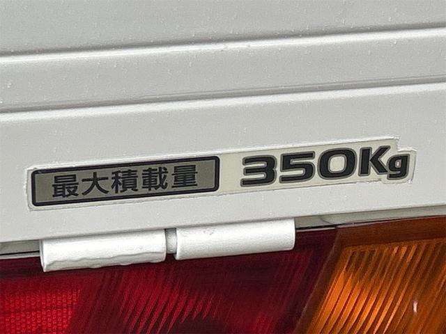 ＮＴ１００クリッパートラック 　４ＷＤ　ＭＴ　エアコン　運転席エアバッグ（10枚目）
