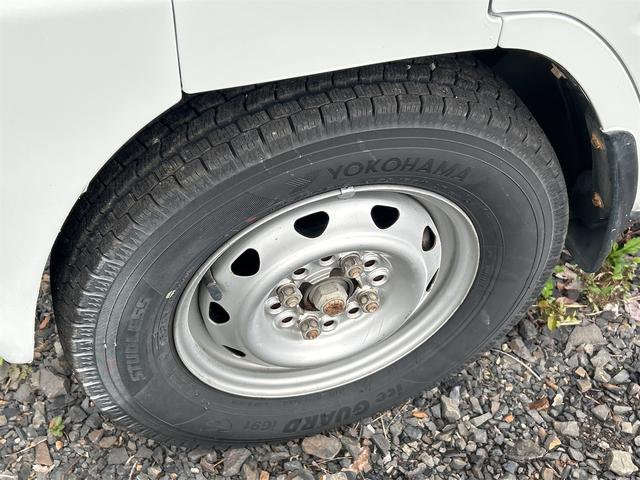 ＮＴ１００クリッパートラック 　４ＷＤ　ＭＴ　エアコン　運転席エアバッグ（14枚目）