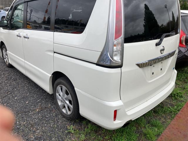 セレナ 　ＥＴＣ　ナビ　オートクルーズコントロール　両側電動スライドドア　スマートキー　電動格納ミラー　ＣＶＴ　アルミホイール　ミュージックプレイヤー接続可　盗難防止システム　衝突安全ボディ　ＡＢＳ　ＥＳＣ（3枚目）
