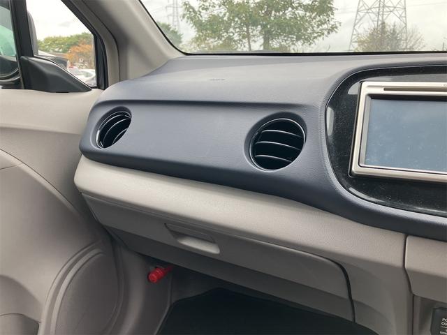 インサイト Ｇ　ＣＶＴ　キーレスエントリー　電動格納ミラー　盗難防止システム　ＣＤ　ＤＶＤ再生　ミュージックプレイヤー接続可　衝突安全ボディ　ＡＢＳ　エアコン　パワーステアリング　パワーウィンドウ（9枚目）