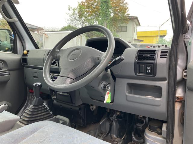 ミニキャブバン ＣＬ　４ＷＤ　ＭＴ　両側スライドドア　エアコン　運転席エアバッグ　助手席エアバッグ　ＣＤ（7枚目）
