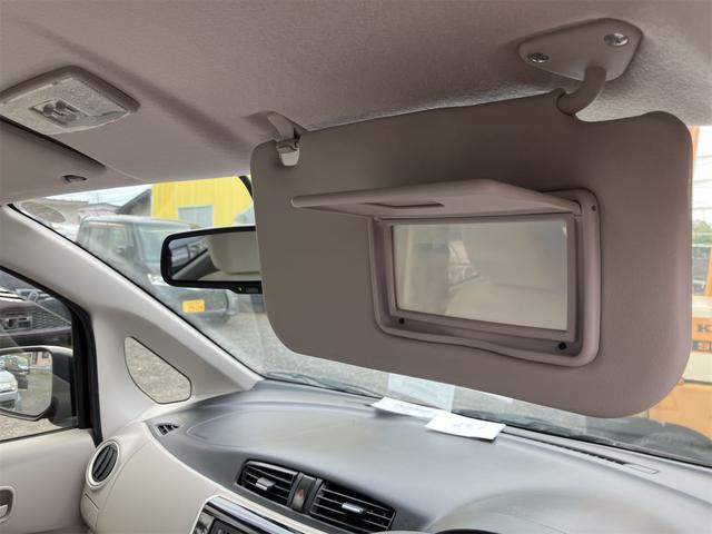 デイズ Ｘ　バックカメラ　スマートキー　アイドリングストップ　電動格納ミラー　ベンチシート　ＣＶＴ　盗難防止システム　ＡＢＳ　ＣＤ　ミュージックプレイヤー接続可　衝突安全ボディ　エアコン　パワーステアリング（8枚目）
