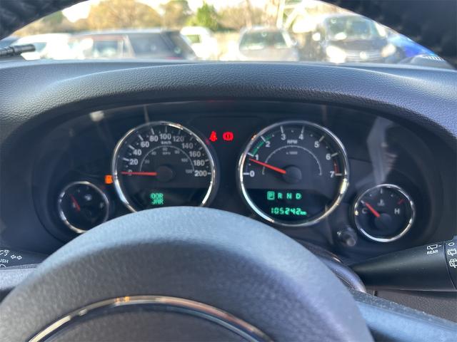 ジープ・ラングラーアンリミテッド  4WD ナビ アルミホイール AT ESC エアコン(13枚目)