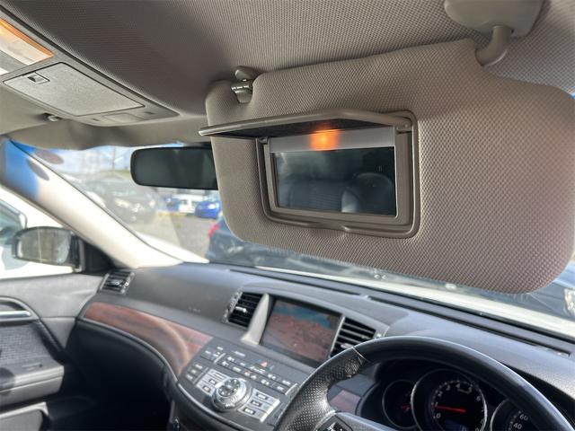 フーガ ２５０ＧＴ　ＥＴＣ　ナビ　アルミホイール　ＡＴ　スマートキー　電動格納ミラー　盗難防止システム　ＣＤ　ＤＶＤ再生　ミュージックプレイヤー接続可　衝突安全ボディ　ＡＢＳ　ＥＳＣ　エアコン　パワーステアリング（10枚目）