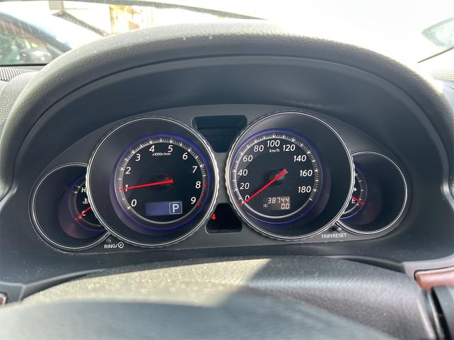フーガ ２５０ＧＴ　ＥＴＣ　ナビ　アルミホイール　ＡＴ　スマートキー　電動格納ミラー　盗難防止システム　ＣＤ　ＤＶＤ再生　ミュージックプレイヤー接続可　衝突安全ボディ　ＡＢＳ　ＥＳＣ　エアコン　パワーステアリング（13枚目）