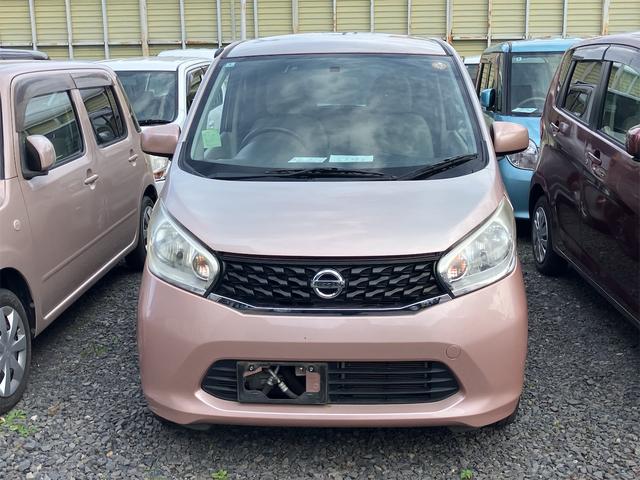 デイズ Ｊ　キーレスエントリー　電動格納ミラー　ベンチシート　ＣＶＴ　ＡＢＳ　ＣＤ　ミュージックプレイヤー接続可　衝突安全ボディ　エアコン　パワーステアリング　パワーウィンドウ（9枚目）