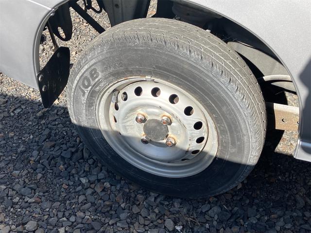 ハイゼットカーゴ ＤＸ　４ＷＤ　軽バン　ＡＴ　両側スライドドア　エアコン　運転席エアバッグ　助手席エアバッグ（5枚目）