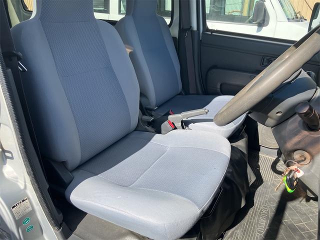 ハイゼットカーゴ ＤＸ　４ＷＤ　軽バン　ＡＴ　両側スライドドア　エアコン　運転席エアバッグ　助手席エアバッグ（6枚目）