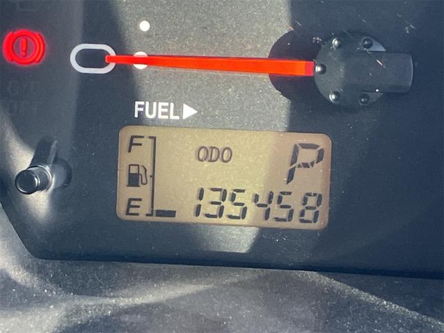 ハイゼットカーゴ クルーズ　４ＷＤ　ＡＴ　両側スライドドア　電動格納ミラー　ＡＢＳ　エアコン　パワーステアリング　パワーウィンドウ　運転席エアバッグ　助手席エアバッグ　ＣＤ（4枚目）