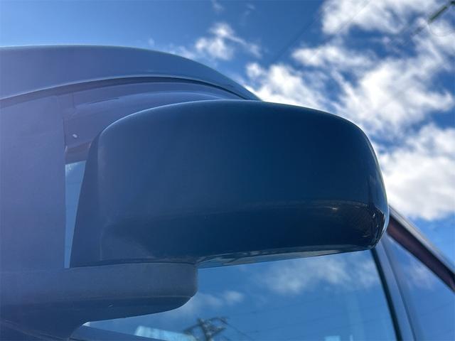 ウイングロード １５Ｍ　ナビ　オートライト　スマートキー　電動格納ミラー　ＣＶＴ　盗難防止システム　衝突安全ボディ　ＡＢＳ　エアコン（12枚目）