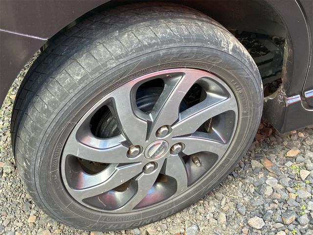 ルークス ハイウェイスター　４ＷＤ　両側スライド・片側電動　ＨＩＤ　スマートキー　電動格納ミラー　シートヒーター　ベンチシート　ＣＶＴ　盗難防止システム　ＡＢＳ　アルミホイール　衝突安全ボディ　エアコン　パワーステアリング（12枚目）