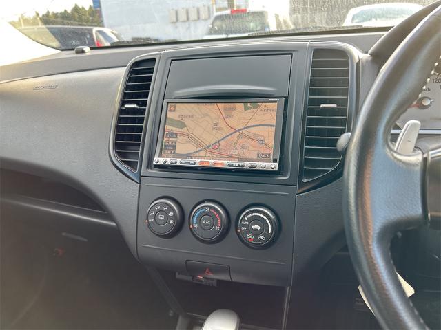 ウイングロード １８ＲＸエアロ　ナビ　オートライト　キーレスエントリー　電動格納ミラー　フルフラット　ＣＶＴ　衝突安全ボディ　ＡＢＳ　エアコン　パワーステアリング　パワーウィンドウ（3枚目）